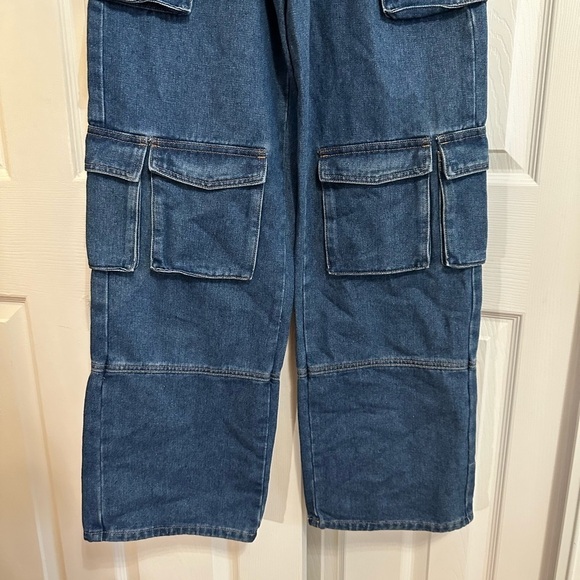 NWT Fashion Nova Stars Aligned Cargo Utility Jeans/Medium Blue Wash - Picture 5 of 13